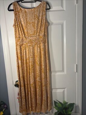 Perceptions New York Mustard Paisley Sleeveless Maxi Dress Size M
